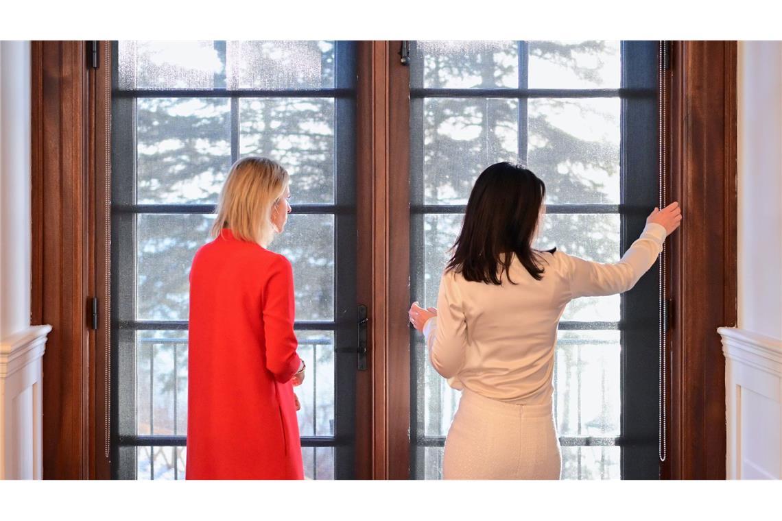 Trump-Turbulenzen: Außenminister ringen um Geschlossenheit Bundesaußenministerin Annalena Baerbock (r) und Kaja Kallas, Hohe Vertreterin der Europäischen Kommission für die Außen- und Sicherheitspolitik