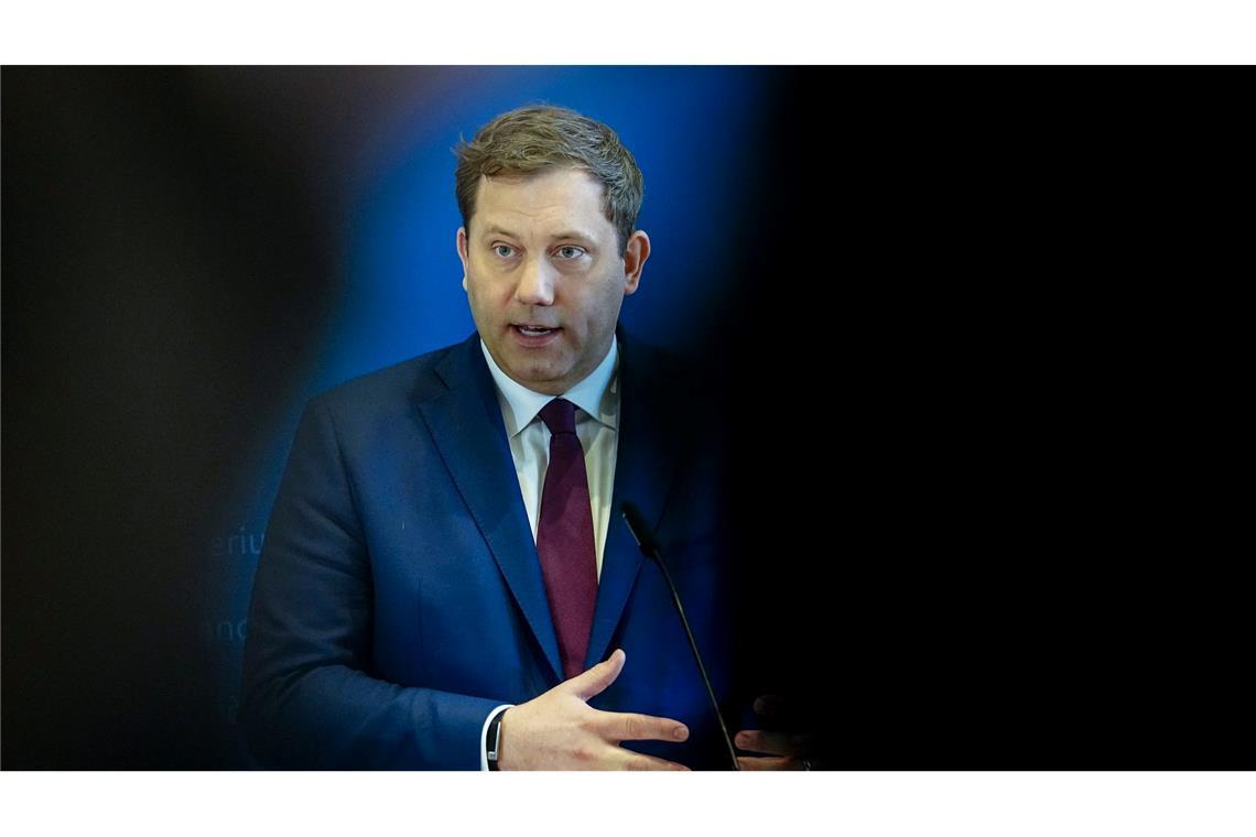 Bundesfinanzminister Lars Klingbeil: "Unsere Autobauer haben Nachholbedarf."