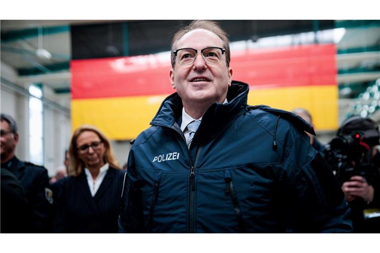 Bundesinnenminister Alexander Dobrindt (CSU) stellte die neue Einheit in Dienst.