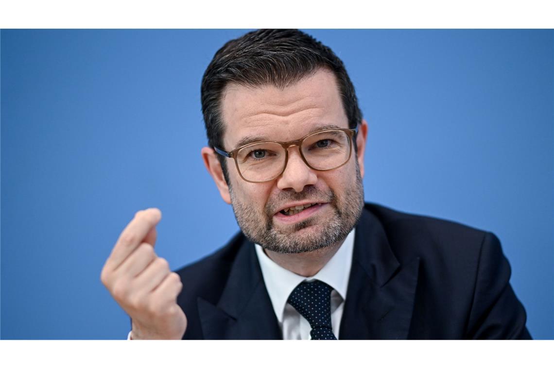 Grundstückskäufe sollen digital vollzogen werden können Bundesjustizminister Marco Buschmann (FDP) will die Digitalisierung von Justiz und Verwaltung mit vorantreiben. (Archivfoto)