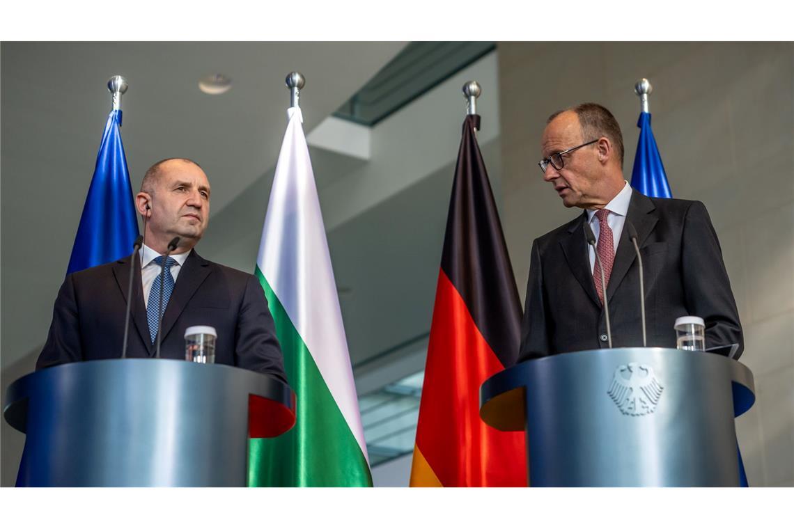 Bundeskanzler Friedrich Merz (CDU) empfing am Montag den bulgarischen Ministerpräsidenten Rumen Radew. (Archivbild)