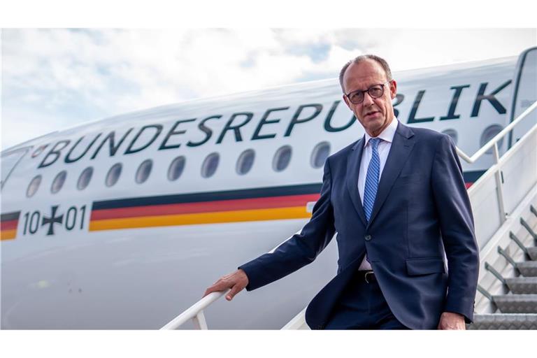 Bundeskanzler Friedrich Merz hat in seinem Stab und in seinem Kabinett mehr Männer als Frauen. (Archivbild)