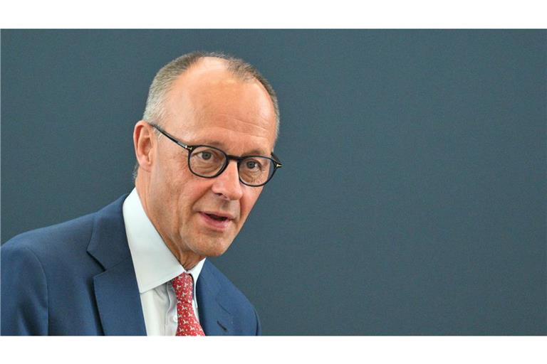 Bundeskanzler Friedrich Merz ruft den Iran zu Verhandlungen auf.