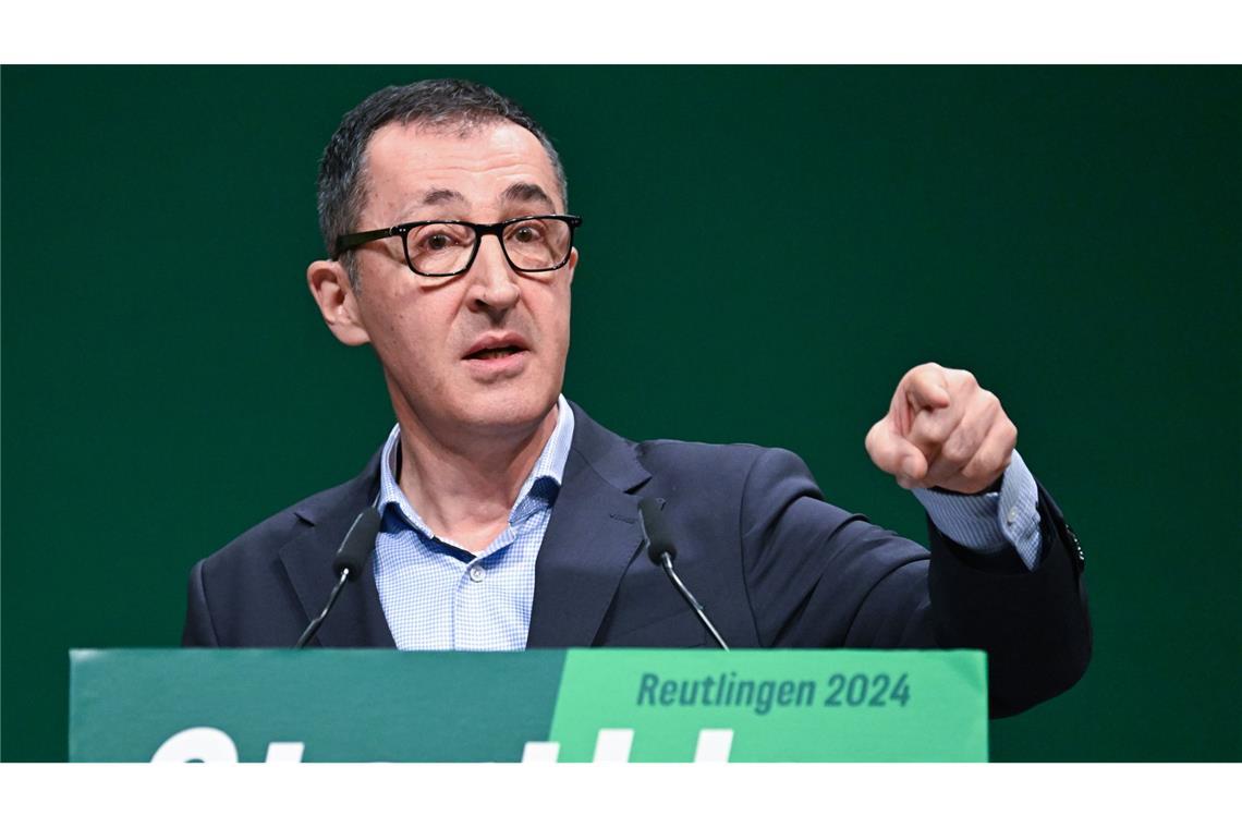 Özdemir fordert „Zeitalter der Investitionen“ Bundesminister Cem Özdemir auf dem Parteitag der baden-württembergischen Grünen in Reutlingen.