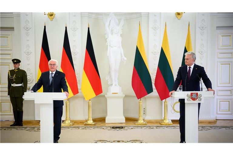 Bundespräsident Frank-Walter Steinmeier (li.) und Gitanas Nauseda, Präsident von Litauen.