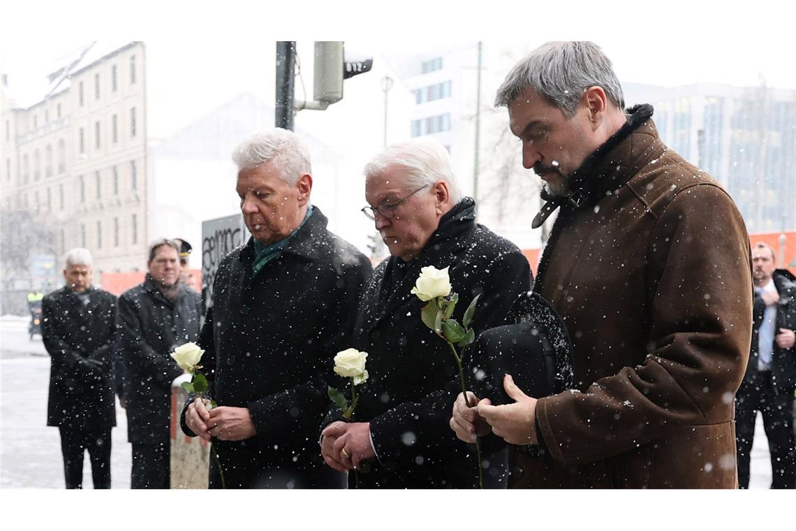 Fahrer von München in U-Haft – Islamistische Gewalttat? Bundespräsident Frank-Walter Steinmeier (M) besuchte den Tatort.