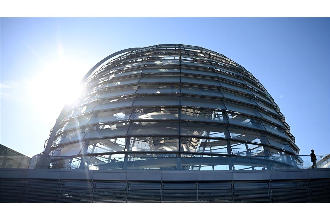 Alles auf Anfang: das Diskontinuitätsprinzip Bundestag mit der gläsernen Kuppel als Wahrzeichen. (Archivbild)