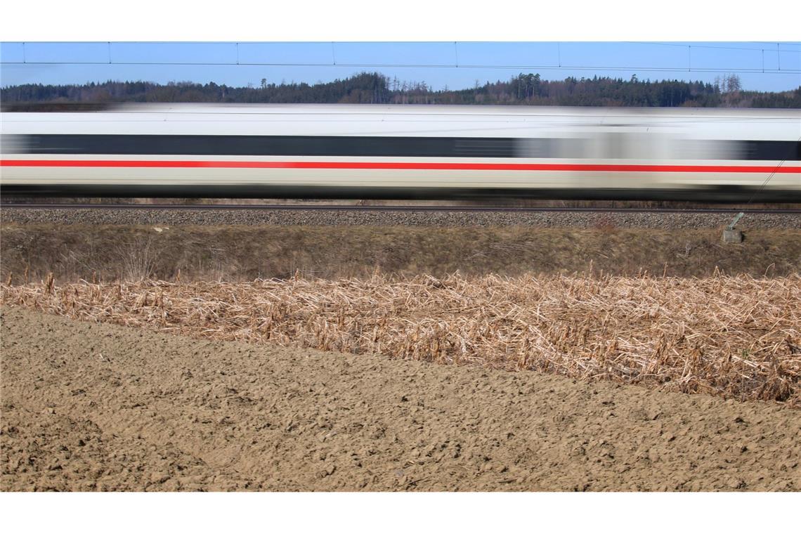 Bundestag will Weg für Bahn-Neubaustrecken freimachen