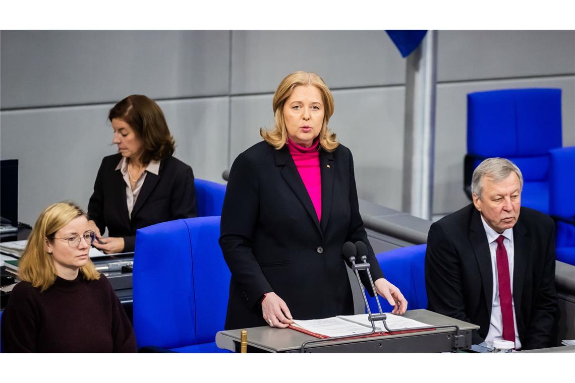 Bas: Neuer Bundestag wird nicht vor dem 25. März einberufen Bundestagspräsidentin Bärbel Bas lehnte den Antrag der AfD ab. (Archivbild)