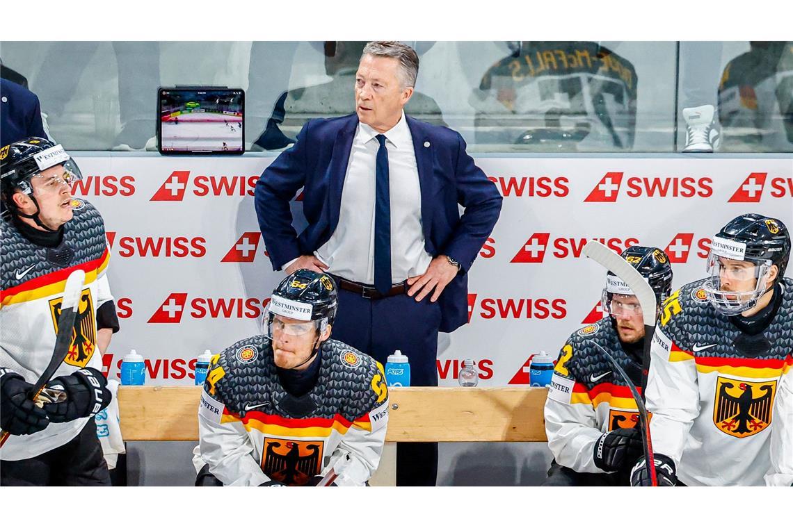 Bundestrainer Harold Kreis und seine Mannschaft enttäuschen bislang bei der WM in der Schweiz.