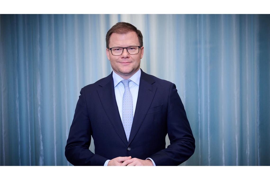 Bundesumweltminister Carsten Schneider setzt sich für ein Verbot von E-Zigaretten ein.