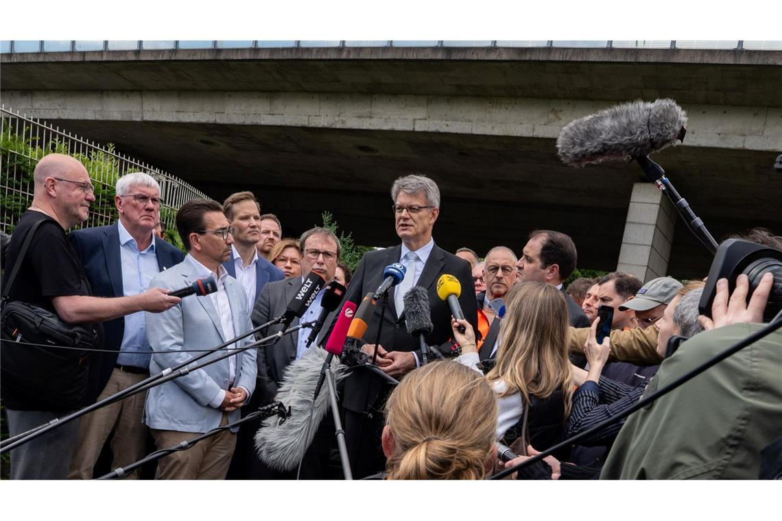 Bundesverkehrsminister Patrick Schnieder (CDU) hat versichert, dass die Bonner Nordbrücke für ihn derzeit oberste Priorität hat.