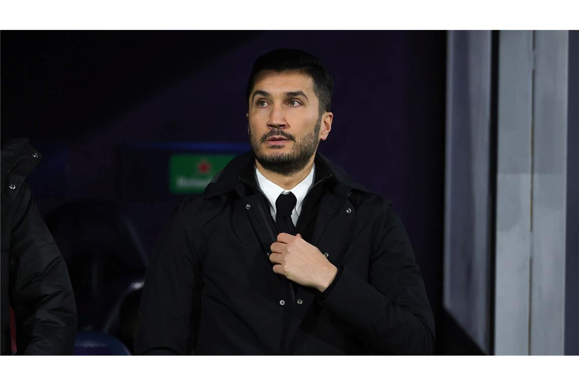Bilder des Tages BVB-Trainer Nuri Sahin an der Seitenlinien beim Champions League Spiel in Bologna - nun hat Borussia Dortmund die Trennung von Trainer Sahin bestätigt .