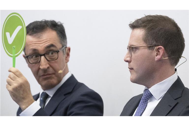 Cem Özdemir liegt mit den Grünen laut Hochrechnungen vor Manuel Hagel und der CDU. (Archivfoto)