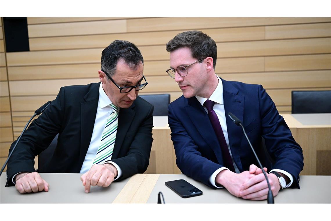 Cem Özdemir und Manuel Hagel wollen offizielle Gespräche über eine Regierungszusammenarbeit ihrer beiden Parteien führen. (Archivbild)