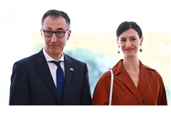 Cem Özdemir und seine Frau Flavia Zaka.