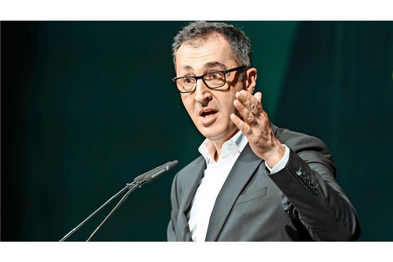 Cem Özdemir warnt davor, dass fossile Energien Deutschland abhängig machen (Archivbild).