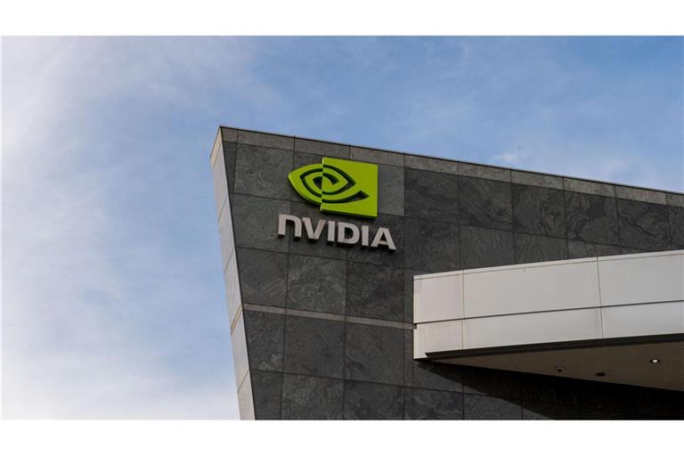 Chips von Nvidia sind seit Jahren unverzichtbar in KI-Rechenzentren. (Archivbild)