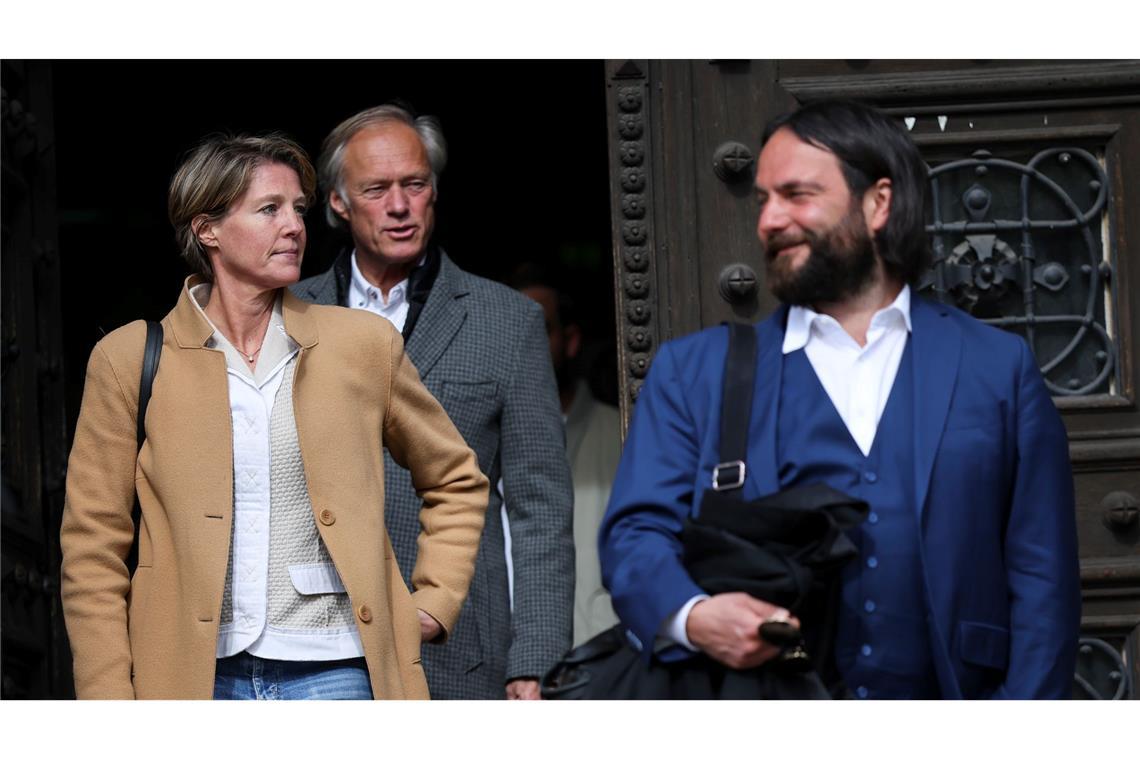 Christina Block, ihr Anwalt Ingo Bott (rechts), und Gerhard Delling. Rund 100 Verhandlungstage sind im Block-Prozess geplant.