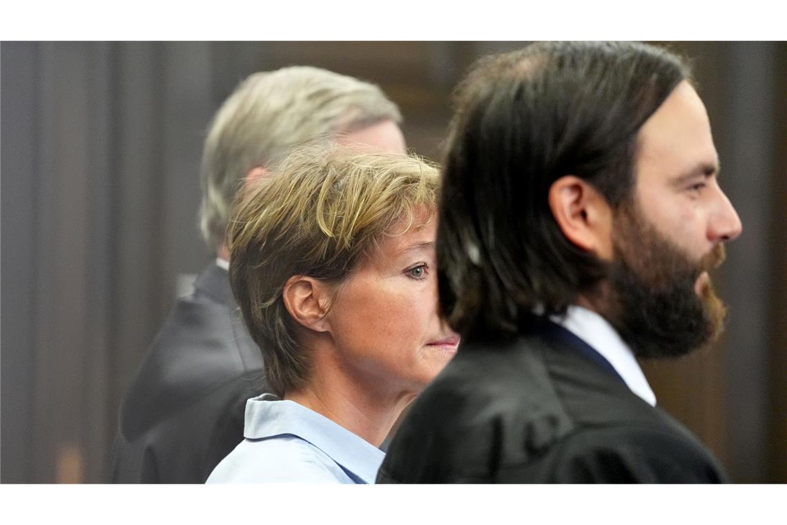 Promi-Prozess um Entführung der Block-Kinder Christina Blocks Anwälte weisen die Vorwürfe gegen ihre Mandantin entschieden zurück.