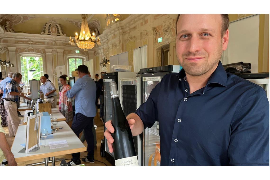 Fremdtrinken in Heilbronn Clemens Busch präsentiert sein Großes Gewächs bei der Riesling-Trophy in Heilbronn. Ein großartiger Moment für Genießer.