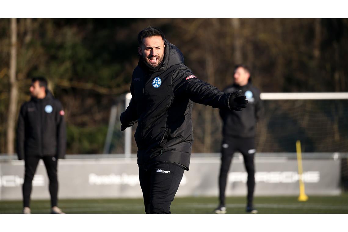 Niklas Antlitz geht – Rückkehrer David Stojak beim Trainingsstart schon dabei Co-Trainer Kerem Arslan