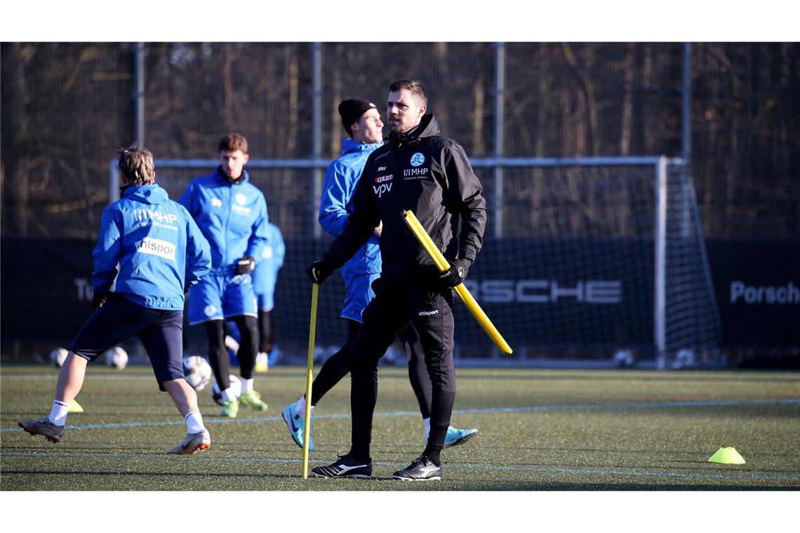 Niklas Antlitz geht – Rückkehrer David Stojak beim Trainingsstart schon dabei Coach Marco Wildersinn