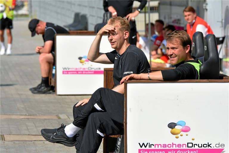 Coach Steffen Weiß und sein Co-Trainer Marcus Lauer blicken zuversichtlich der heutigen Partie in Walldorf entgegen. Foto: T. Sellmaier