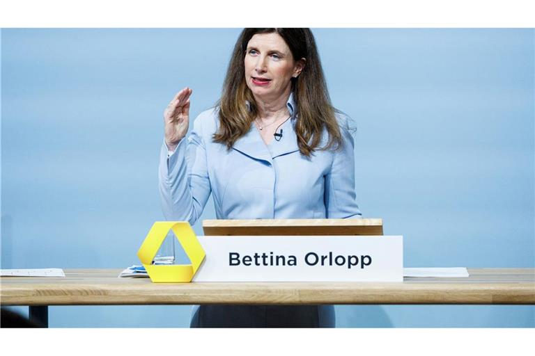 Commerzbank-Chef Bettina Orlopp will die Eigenständigkeit des Instituts retten.