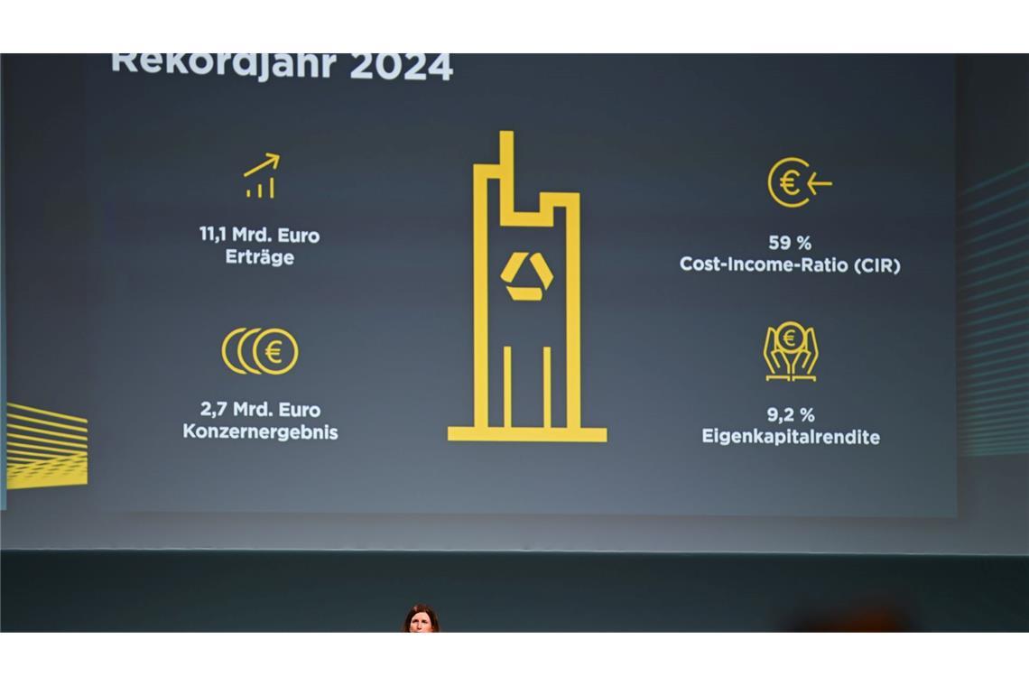 Commerzbank-Chefin Bettina Orlopp will Aktionärinnen und Aktionäre durch höhere Gewinn und steigende Ausschüttungen bei der Stange halten. (Archivbild)