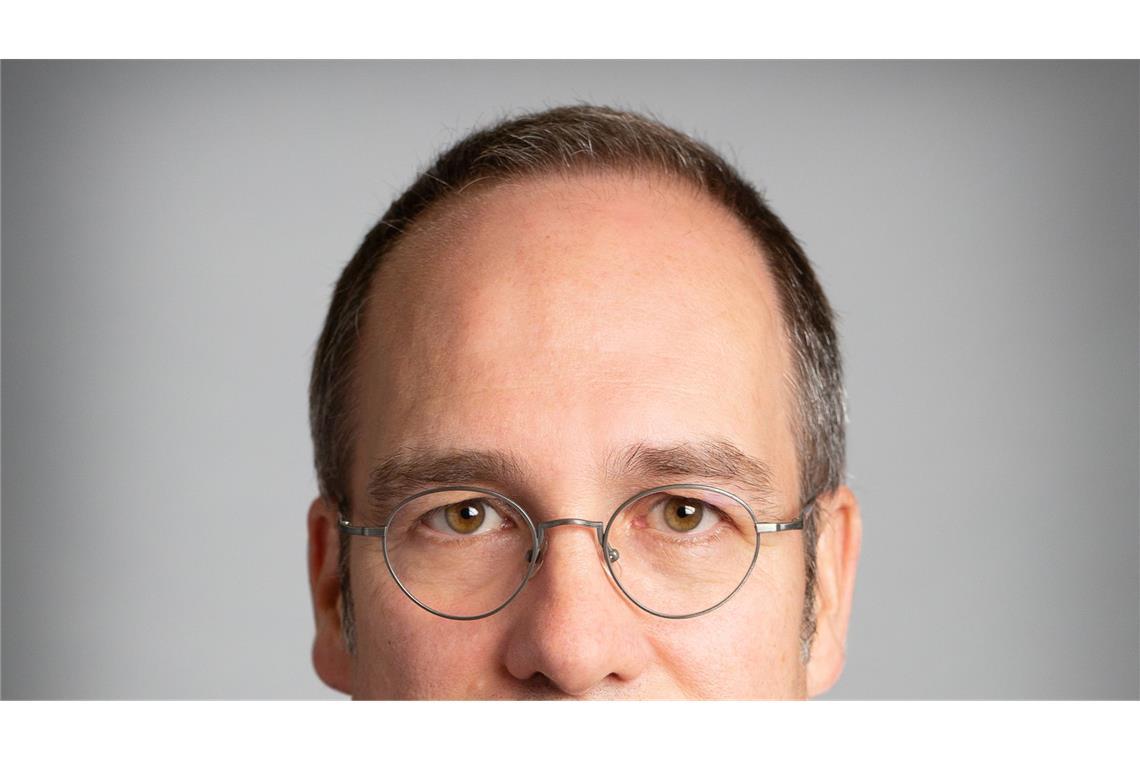 Ökonom Krämer: "Brauchen ein Signal, dass sich etwas ändert" Commerzbank-Chefvolkswirt Jörg Krämer fordert nach der Bundestagswahl schnelle Impulse für die Wirtschaft.