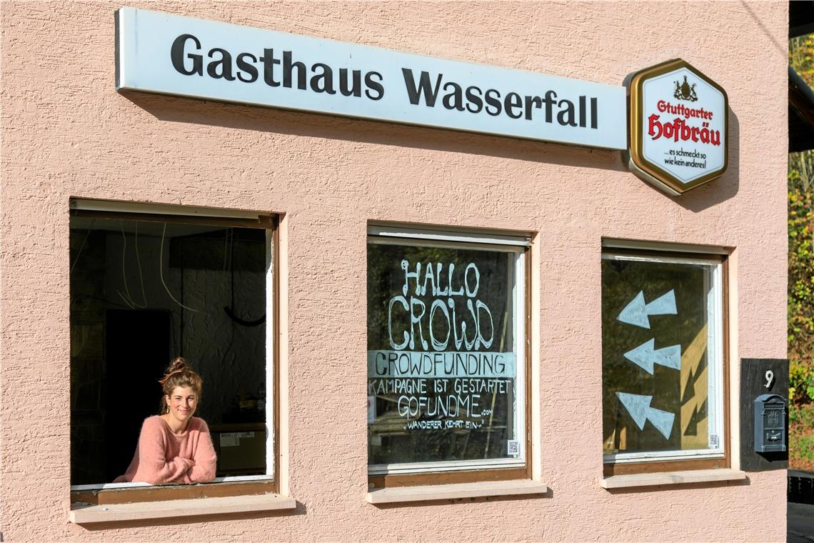 Neue Chance für eine legendäre Lokalität Cora Fauser will die ehemalige Gaststätte als Café wiederbeleben und den Ort mit Verbündeten und Interessierten kulturell bespielen. Im Innern der Räume ist allerdings noch jede Menge zu tun. Fotos: Stefan Bossow