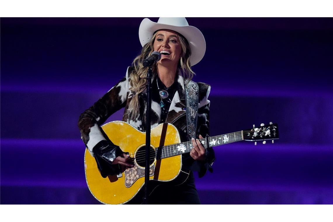 Morgan Wallen holt Country-Preis als Entertainer des Jahres Country-Sängerin Lainey Wilson holt zwei CMA-Country-Preise.