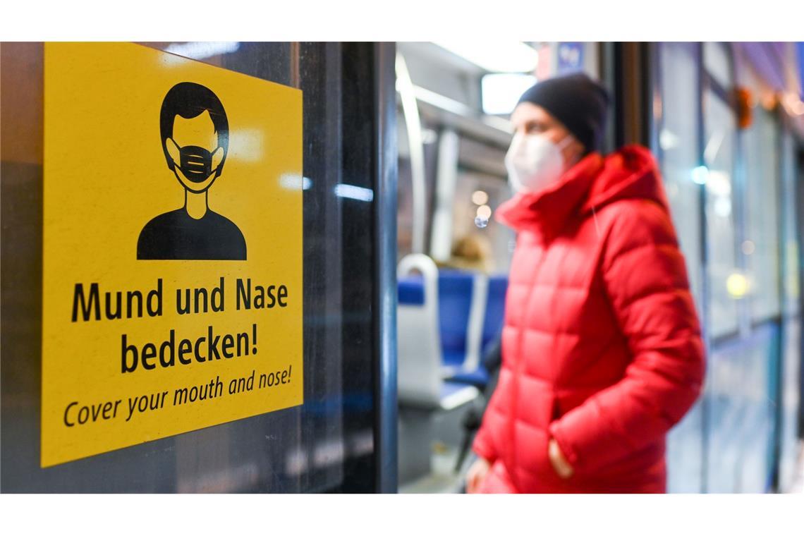 Fünf Jahre Corona - Müssen wir uns noch Sorgen machen? Covid ist immer noch keine normale Erkältung, wie Fachleute betonen. (Archivbild)