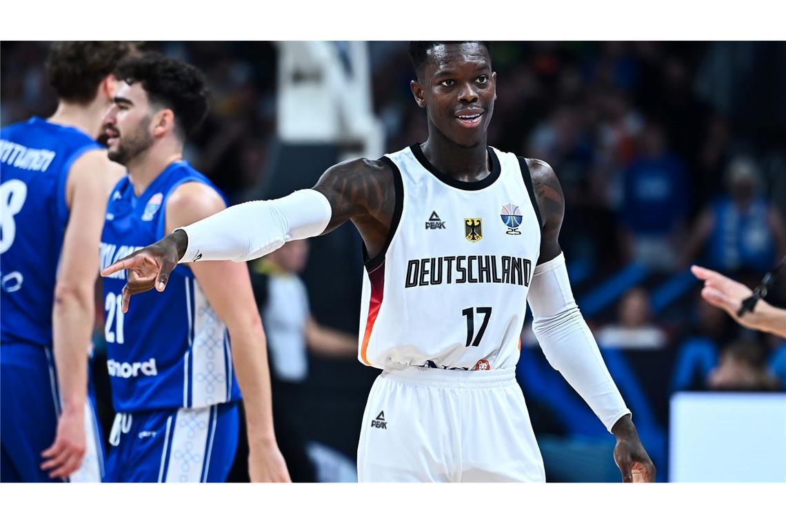 Da geht's lang! Dennis Schröder hat die deutschen Basketballer ins Finale geführt.