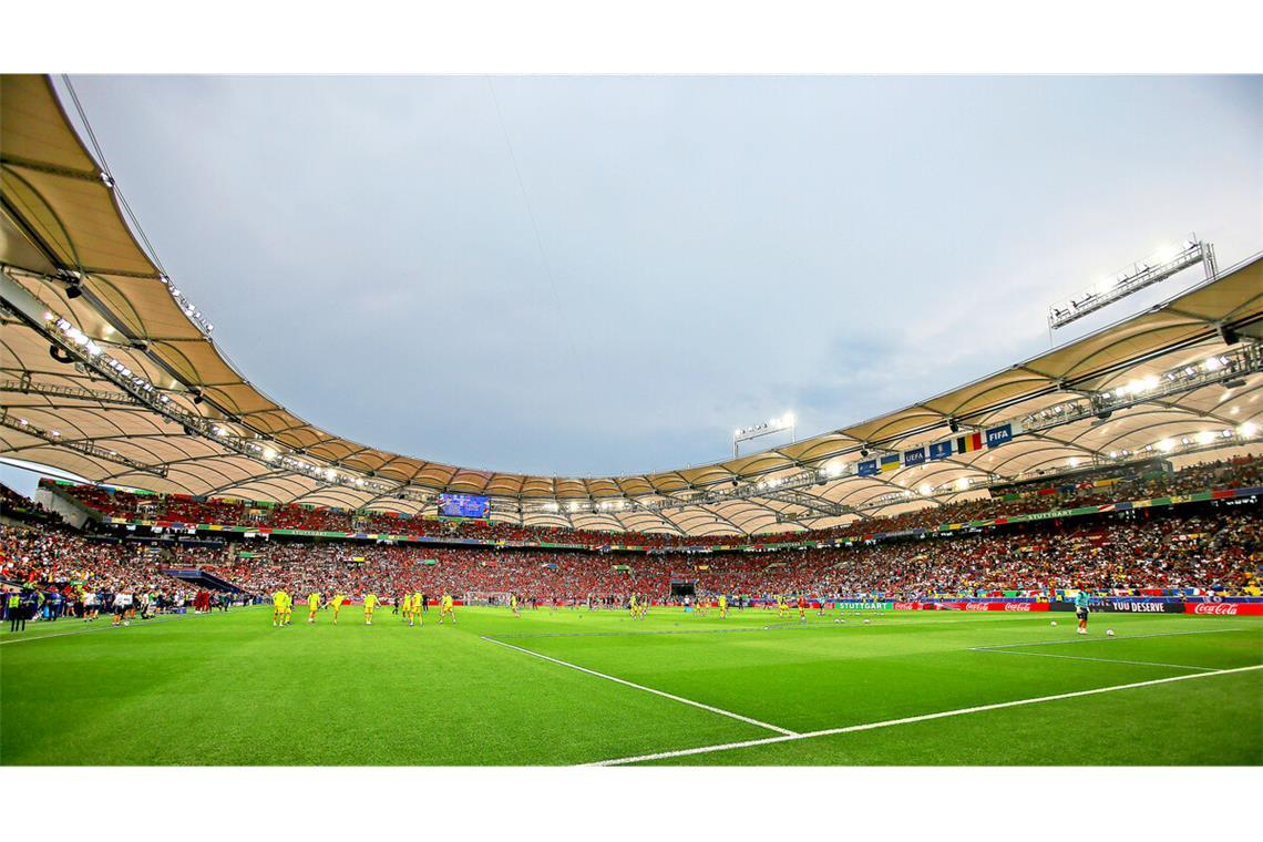 Dachverstärkung und Unterbau für eine Solaranlage auf dem Stadion wären sehr teuer geworden.