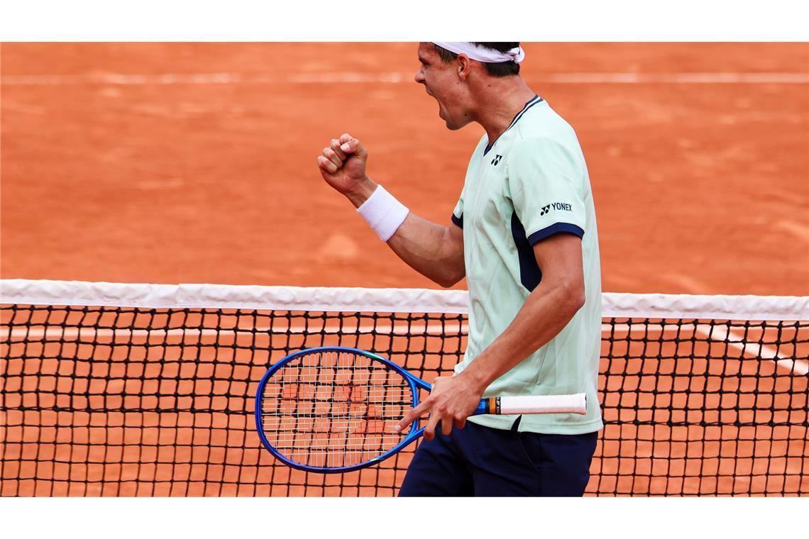 Nächster Paris-Coup von Daniel Altmaier Daniel Altmaier hat bei den French Open für die erste große Überraschung gesorgt.
