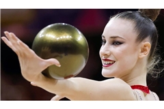Darja Varfolomeev hat ihre Medaillensammlung bei der Heim-WM im August in Frankfurt um dreimal Gold und einmal Bronze erweitert&nbsp;– und träumt von „Let's Dance“.