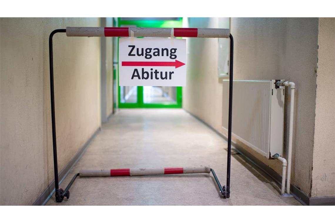 Das Abitur blieb Friedrich Merz zwar nicht verwehrt, aber er bestand die Höhere Reife nur mit Ach und Krach. 