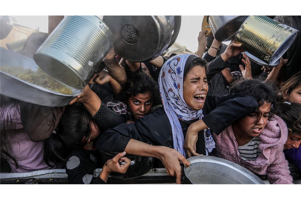 Neuer Anlauf für Waffenruhe im Gaza-Krieg Das Auswärtige Amt in Berlin rief Israel auf, mehr Hilfen für die Menschen im umkämpften Gazastreifen zu ermöglichen. (Archivbild)