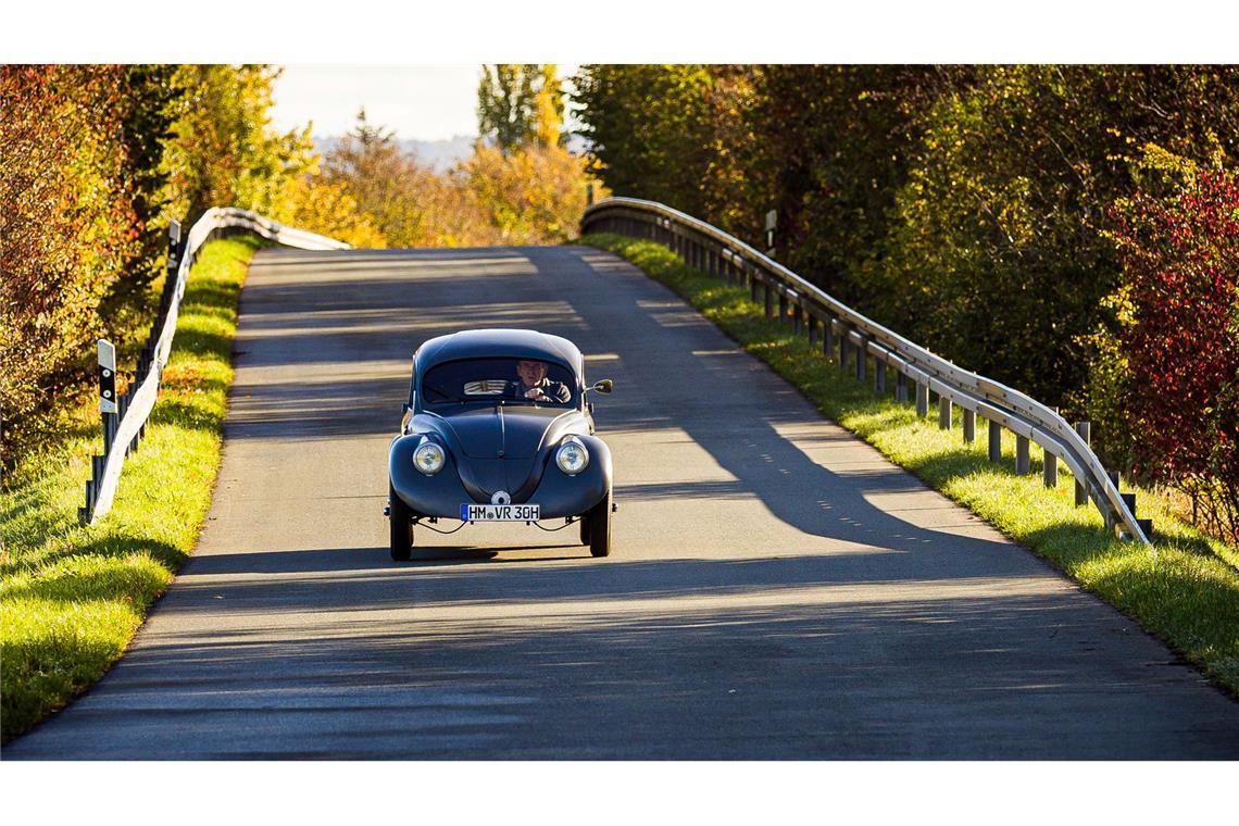 Das Auto erreicht theoretisch bis zu 100 Stundenkilometer.