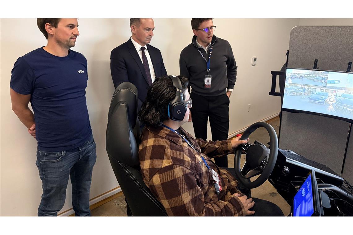 Berliner Start-up Vay baut Telefahr-Flotte in den USA aus Das Berliner Start-up Vay Technology wird in den USA in diesem Jahr seine Flotte von ferngesteuerten Mietwagen von 30 auf rund 100 Fahrzeuge mehr als verdreifachen.