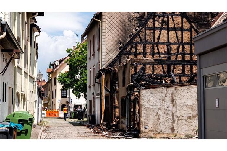 Das Betreten der beschädigten Gebäude ist nach wie vor gefährlich.