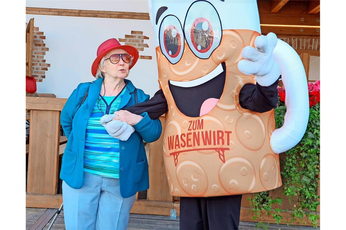 Für Uwe wird das Bierzelt zur Bühne