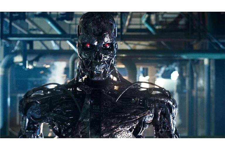 Das böse Gesicht der Zukunft. Was passiert, wenn die KI beginnt, Kampfmaschinen zu steuern? Eine Szene aus dem Film Terminator - Die Erlösung (2009).