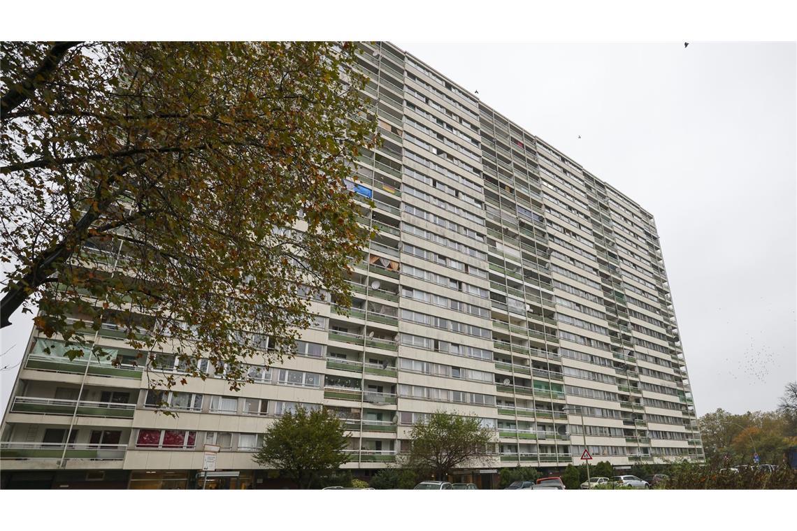 Picnic beliefert Problem-Hochhaus nicht mehr Das Brennpunkt-Hochhaus in Duisburg ist als „Weißer Riese“ bekannt.