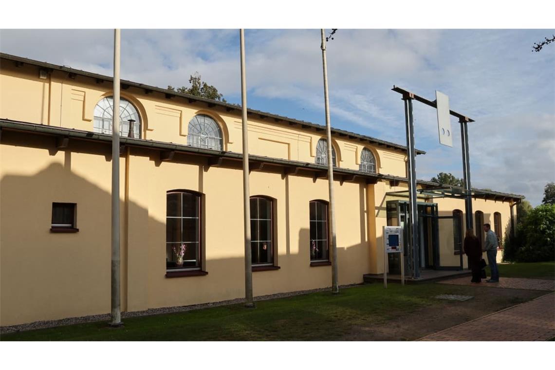 Das Bürgerhaus in Güstrow. Die SPD-Spitzengremien des Landes beraten hier gemeinsam mit Schwesig (SPD), Ministerpräsidentin von Mecklenburg-Vorpommern.