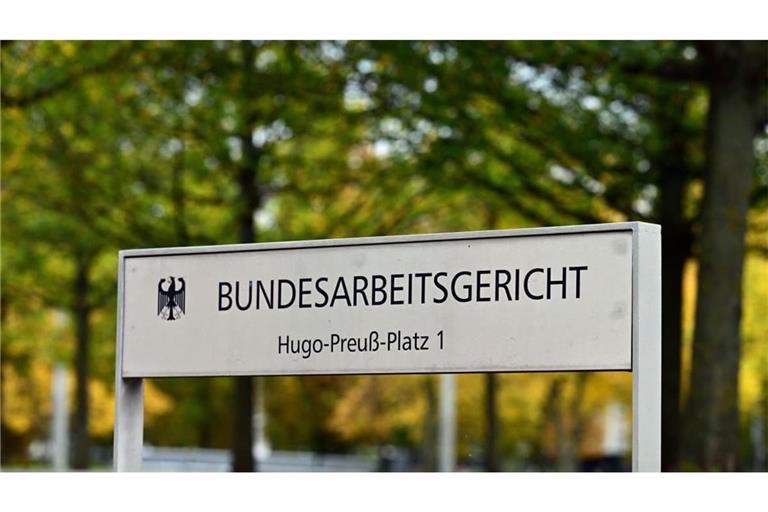 Das Bundesarbeitsgericht hat zum Rücktritt von der Elternzeit ein Urteil gefällt.