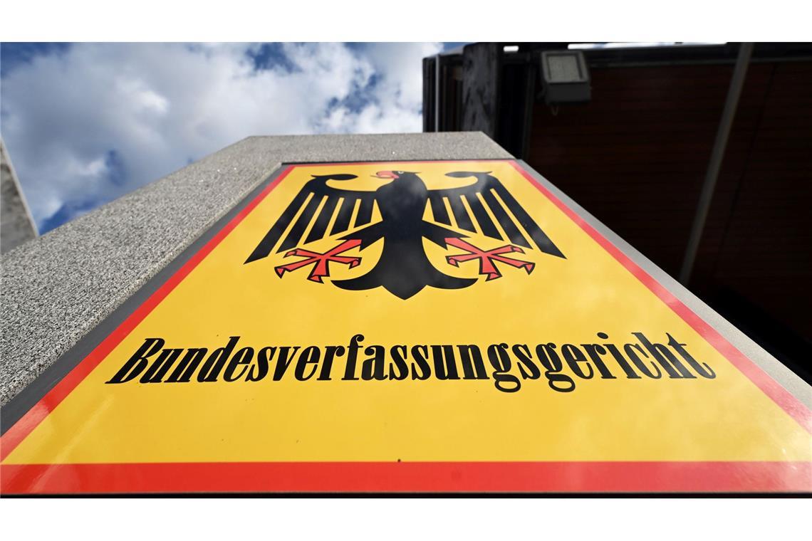 Das Bundesverfassungsgericht prüft auf Antrag, ob bestimmte Regelungen mit dem Grundgesetz vereinbar sind. (Archivbild)