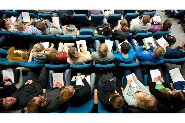 Das Erasmus-Programm ist vor allem für Auslandsaufenthalte von Studierenden bekannt. (Symbolbild)